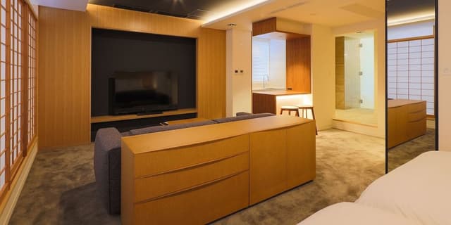Premium Suite Twin
