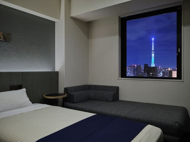 Deluxe Twin Room, Non Smoking (with Sofa Bed)