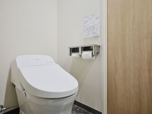 Deluxe Twin Room, Non Smoking (with Sofa Bed)