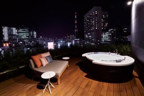 Suite with Hot Tub - Non-Smoking