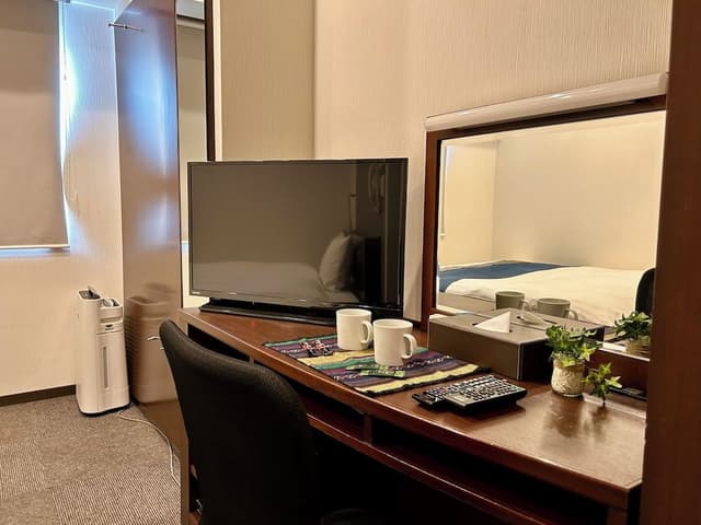 Basic Semi Double Room, Smoking