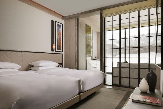 Suite, 2 Twin Beds, Mountain View