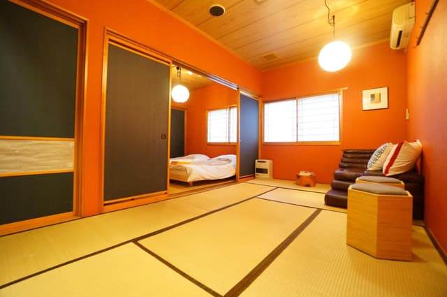 Private Group Room for 8 People