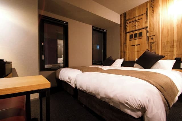 Hollywood Twin Room