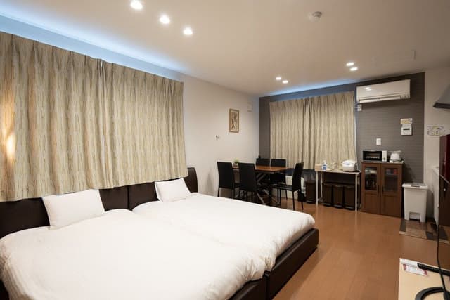 Comfort Condo, 2 Bedrooms (C)