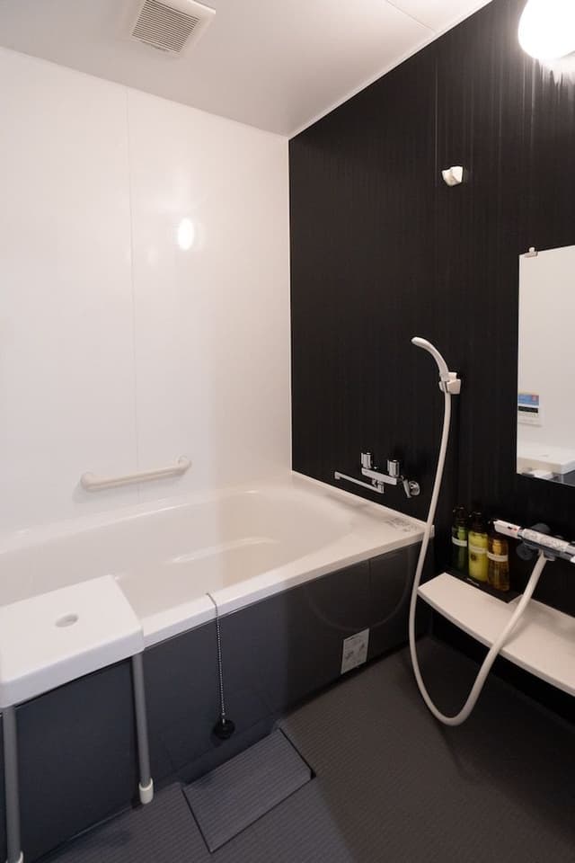 Comfort Condo, 2 Bedrooms (C)
