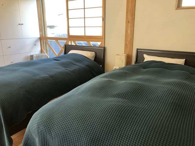 Standard Twin Room B