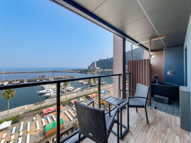 Premium ocean suite with open-air bath, Non-Smoking