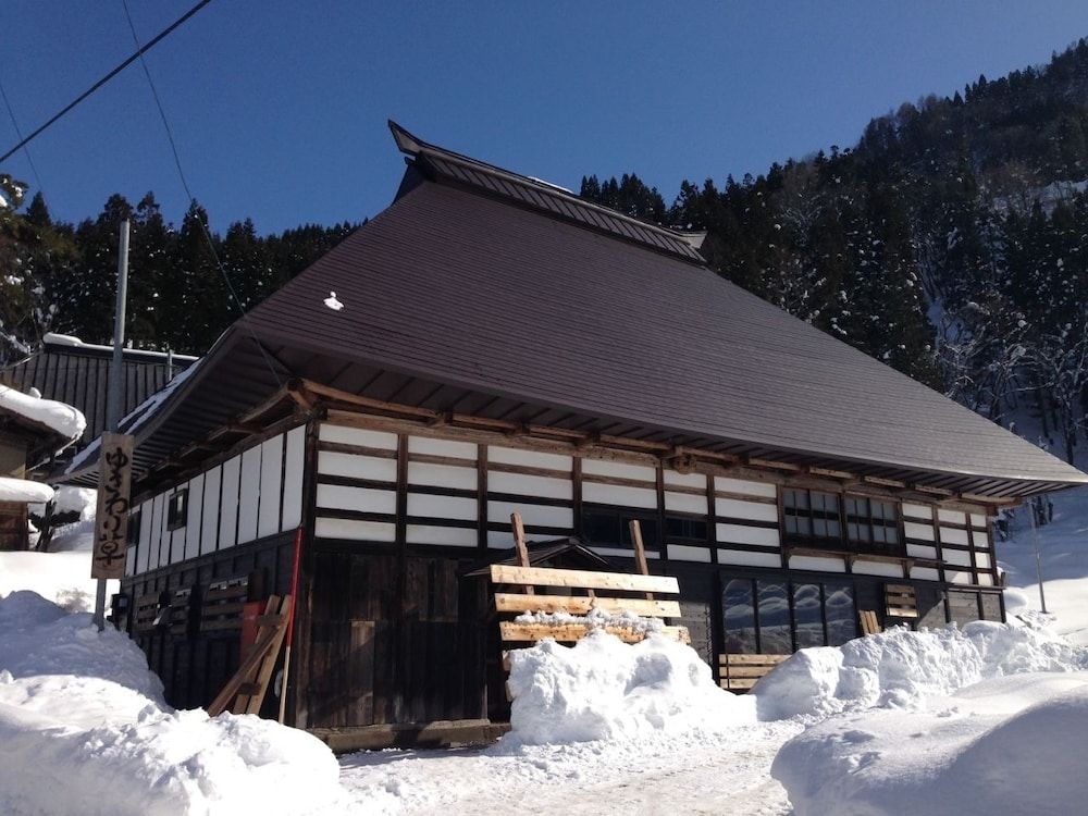 Yukiwarisou0