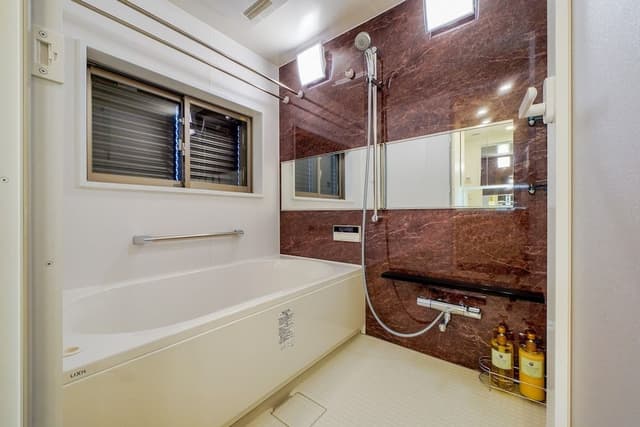 Balcony for 5, Non Smoking