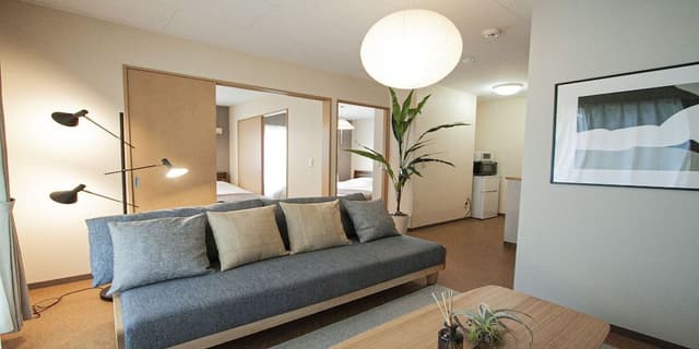 Room 305 Suitengu
