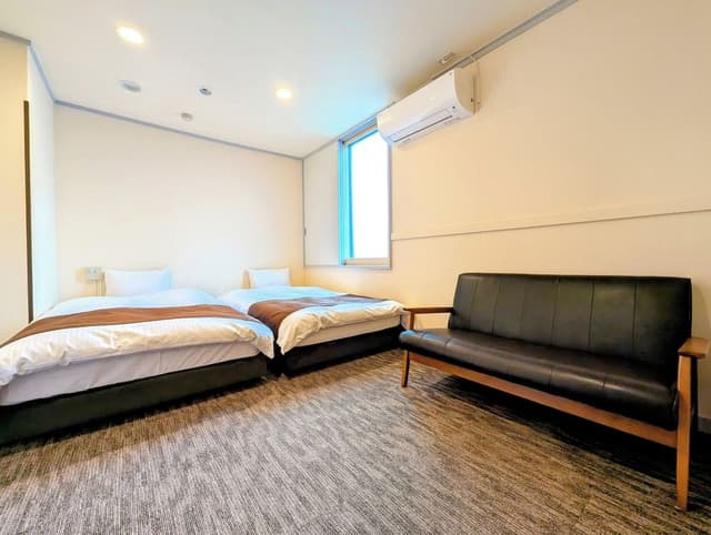 Twin Room 1