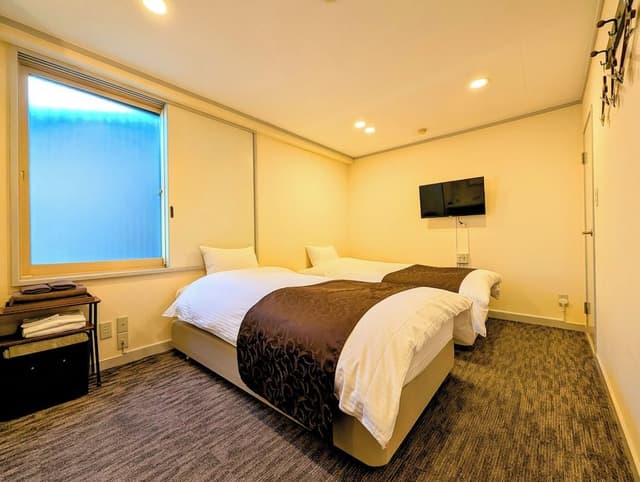 Twin Room 1
