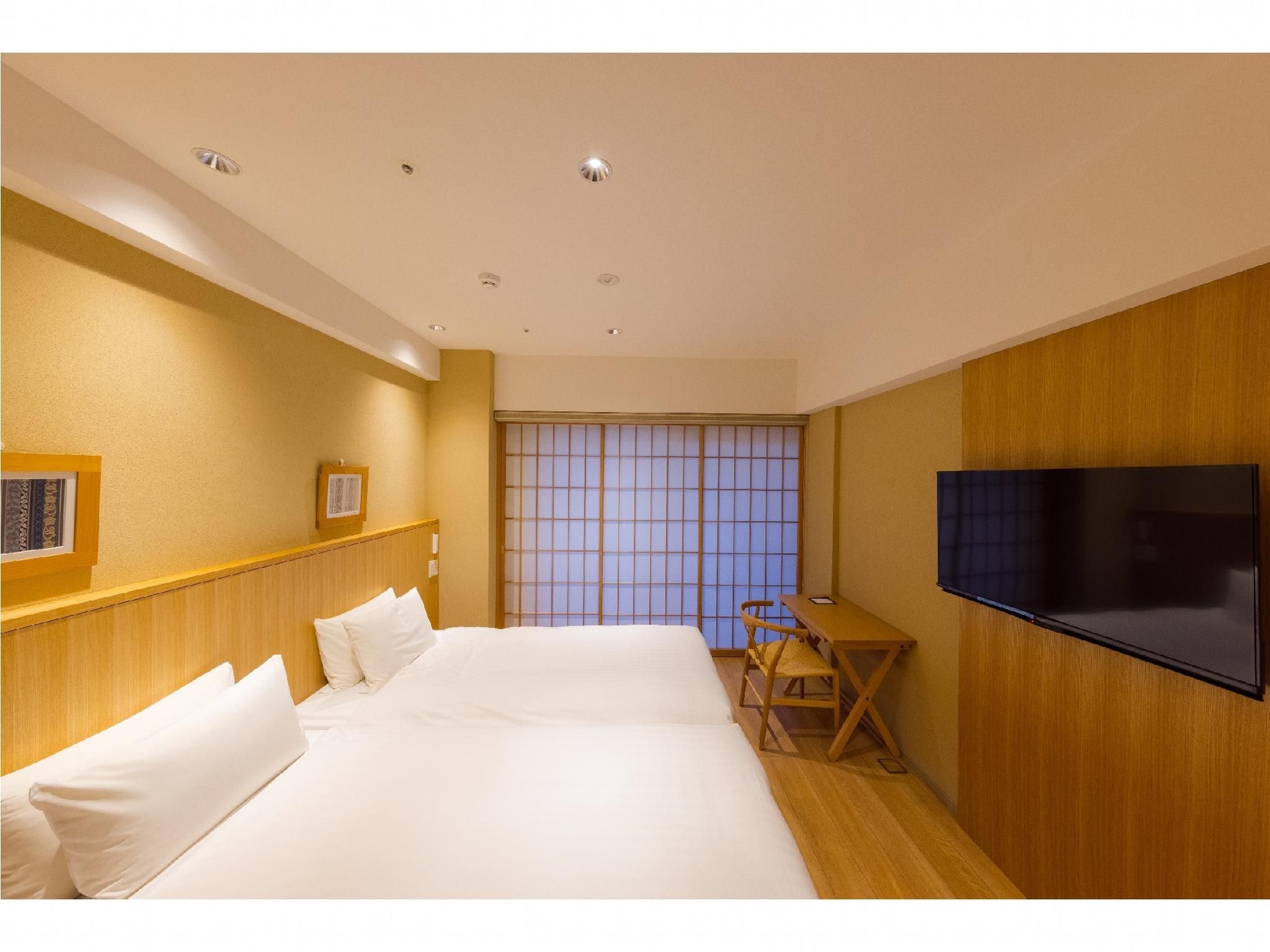 9 โฮเต็ล ฮากาตะ (9 HOTEL HAKATA)1