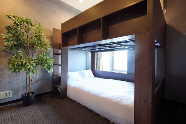 Queen Room