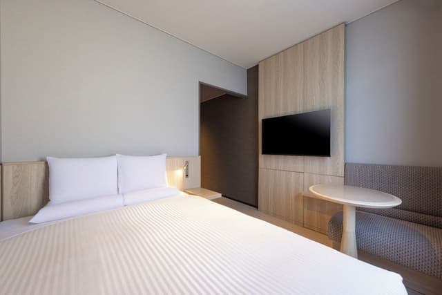 Standard Double Room, Non Smoking (With Private Bath)