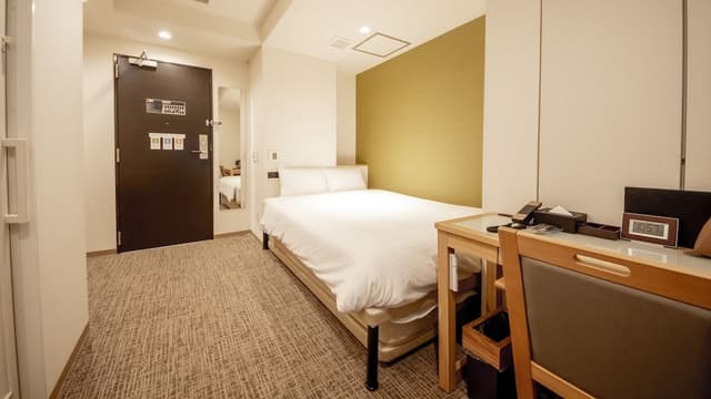 Large Double (with Hider Bed), Non Smoking