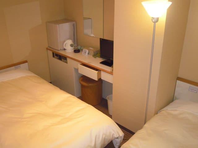Compact Twin Room