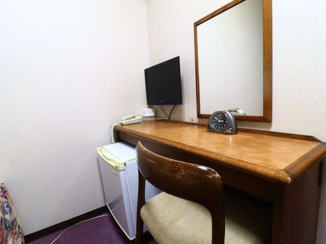 Basic Single Room, 1 Twin Bed, Smoking