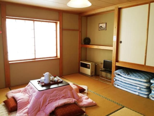 Townhouse Room