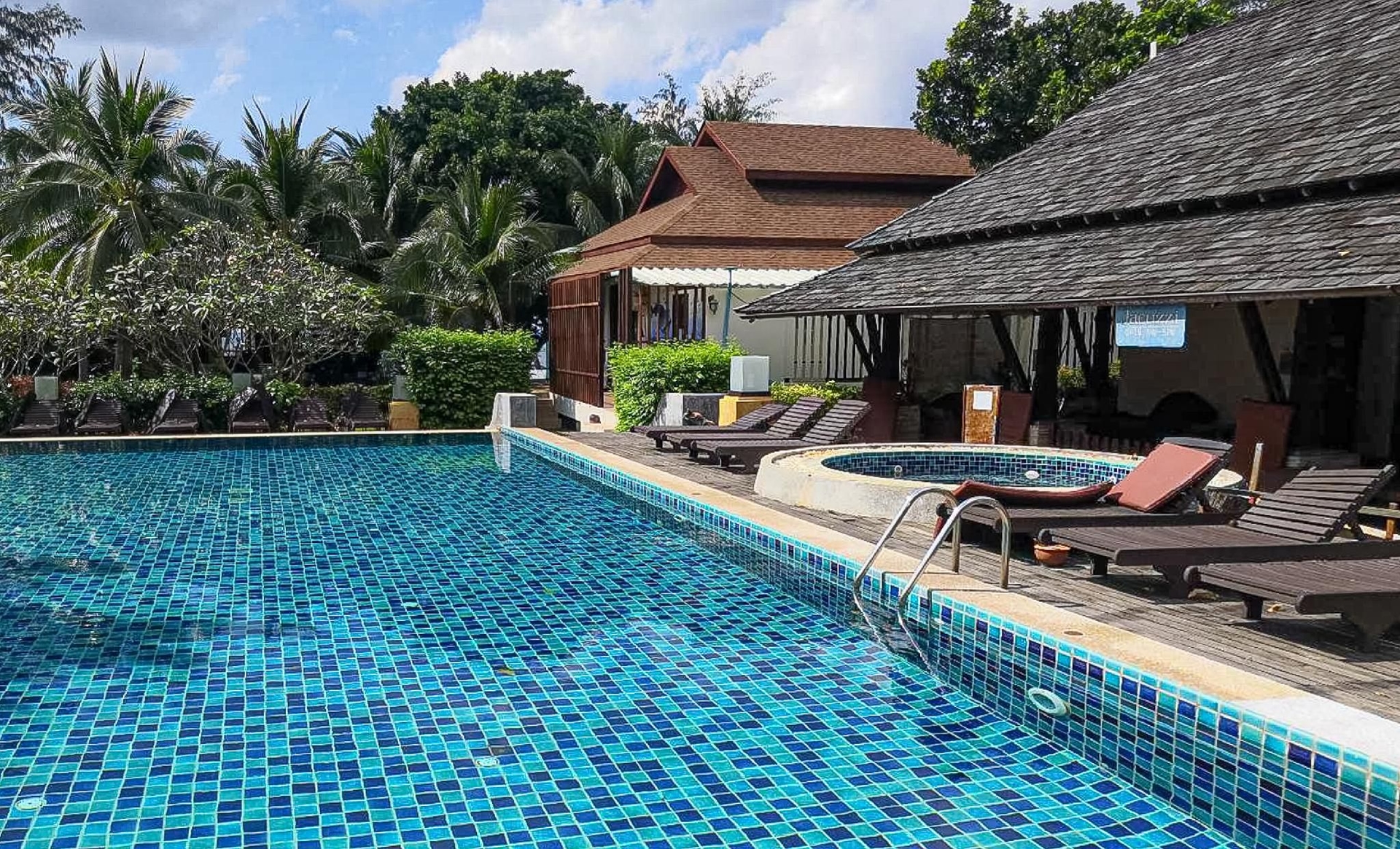 Seashell Resort4