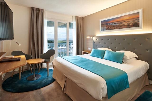 Superior Double Room, Partial Ocean View (Upstairs, Balcony)