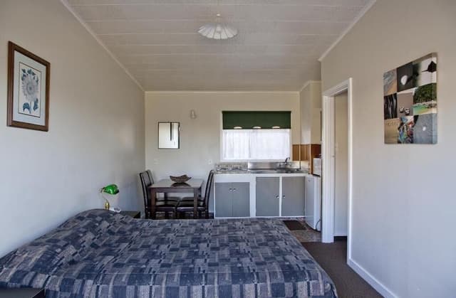 Family Room, 1 Bedroom