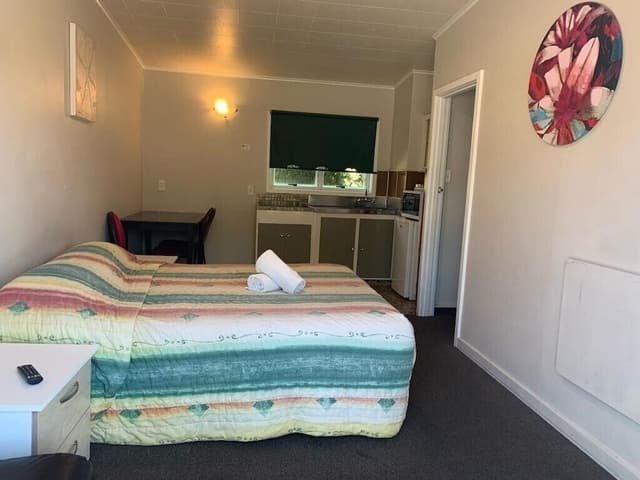 Family Room, 1 Bedroom