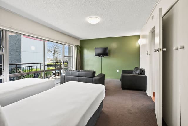 2 Bedroom Motel Unit