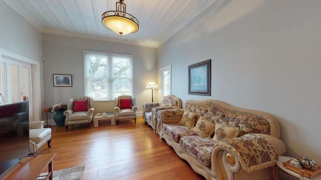 Classic House, Multiple Beds, City View