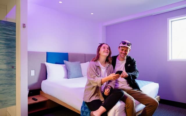 Deluxe Queen Room