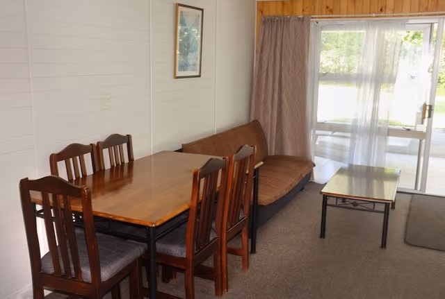 Family 2 Bedrooms 17