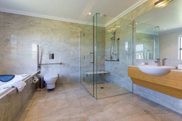 Lady Watties Junior Suite