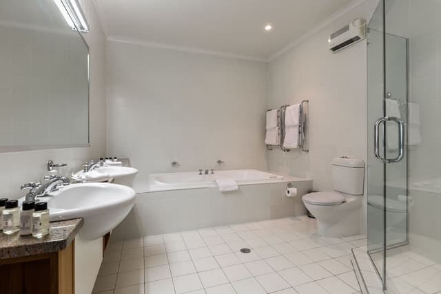 Lady Watties Suite