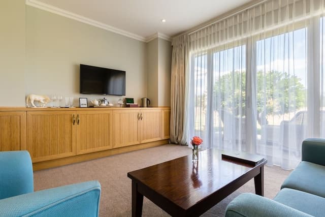 Lady Watties Junior Suite
