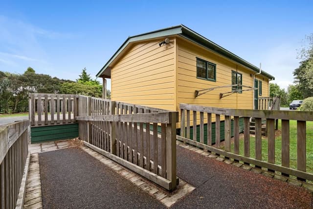 Holiday Unit (2BR)