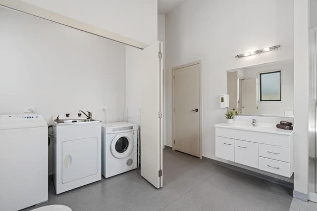 Motel (1BR)