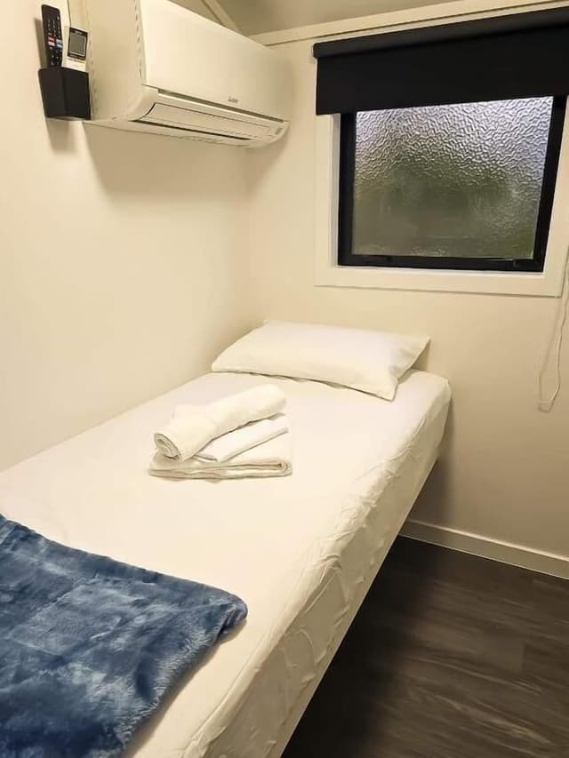 Basic Single Room, 1 Twin Bed, Air conditioning