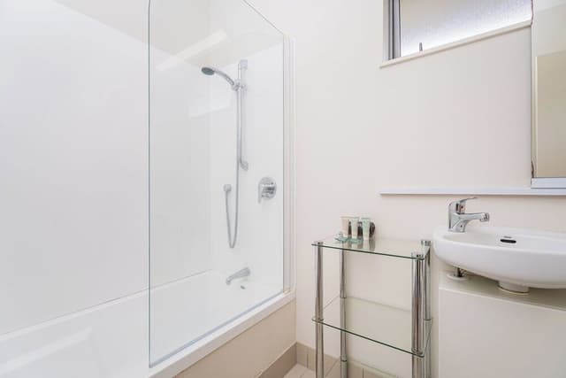 Apartment 10, Two bedrooms and Two bathrooms