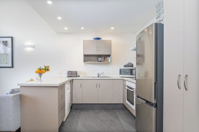 Apartment 10, Two bedrooms and Two bathrooms