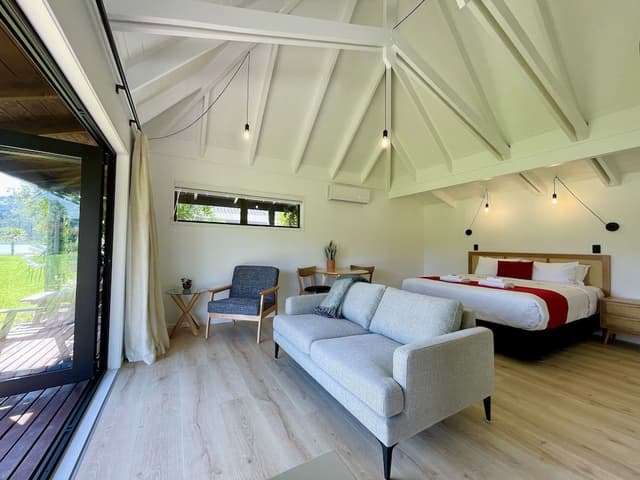 King Villa Waterfront