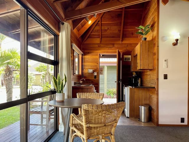 Queen Tropical Garden Villa