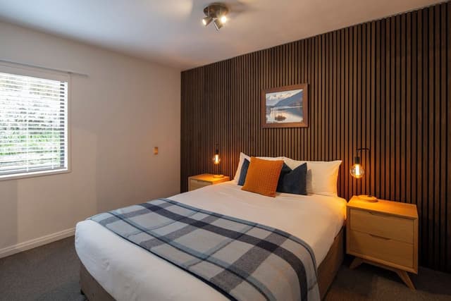 One Bedroom Apartment with Private Balcony