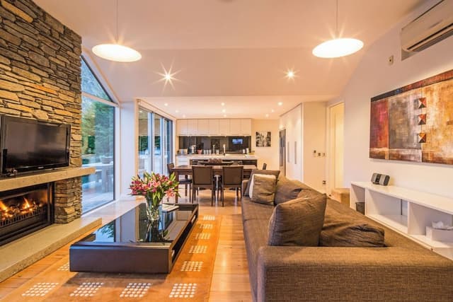 Luxury Villa, 4 Bedrooms, River View, Garden Area