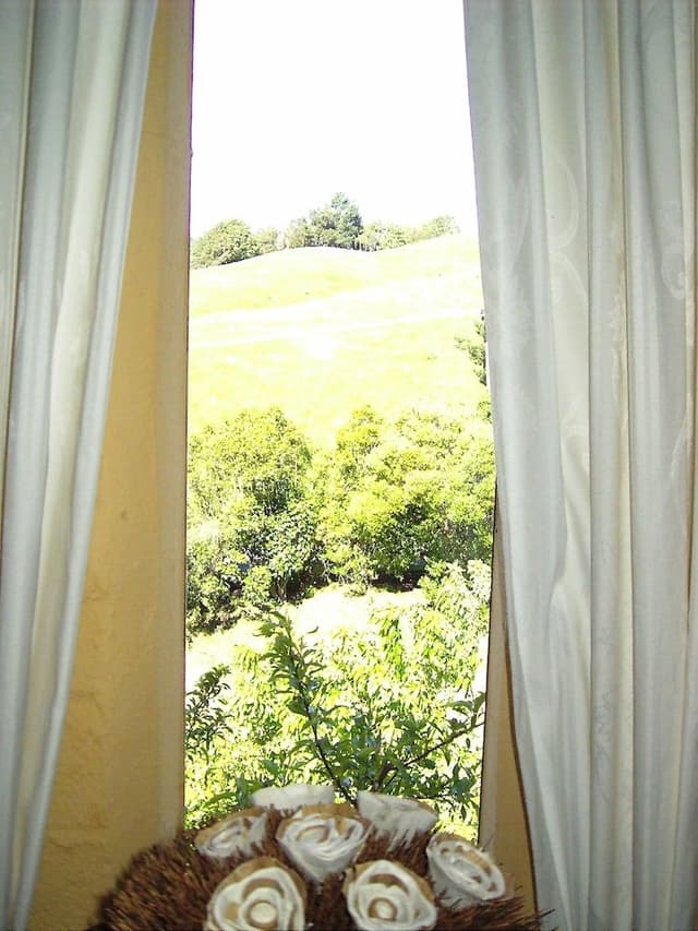Romantic Villa, Multiple Bedrooms, Valley View