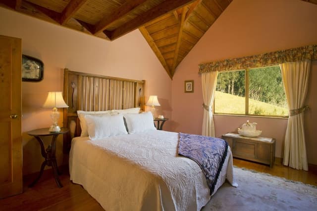 Romantic Villa, Multiple Bedrooms, Valley View