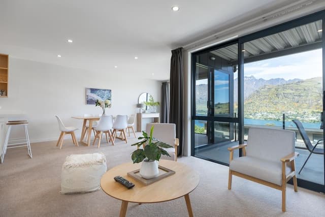 Private 3 Bedroom Apartment