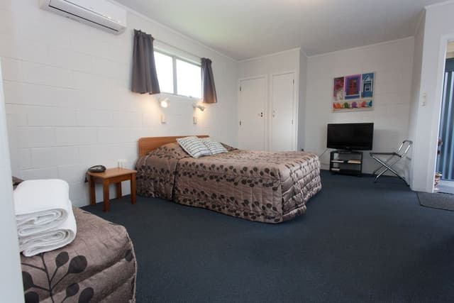 Standard Suite, 1 Bedroom, Non Smoking, Kitchen (unit / twin)