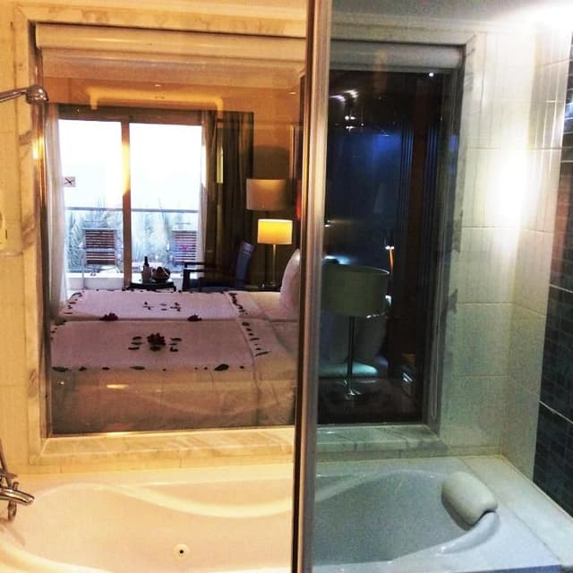 Deluxe Sea View Room
