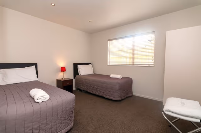 Standard Suite, 2 Bedrooms, Non Smoking, Kitchen (unit)